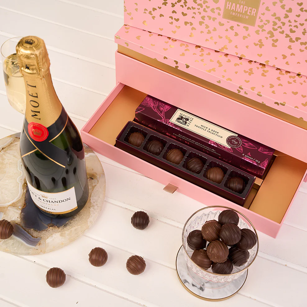 Blush & Gold Moët Chocolate Celebration Gift Box - Image 5