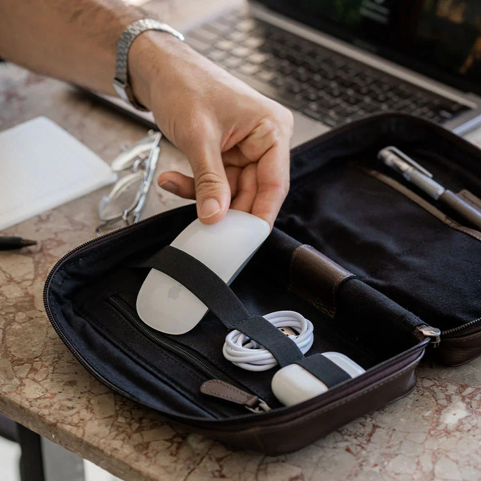 Leather Tech Organiser Corporate Gift Pack - Image 3